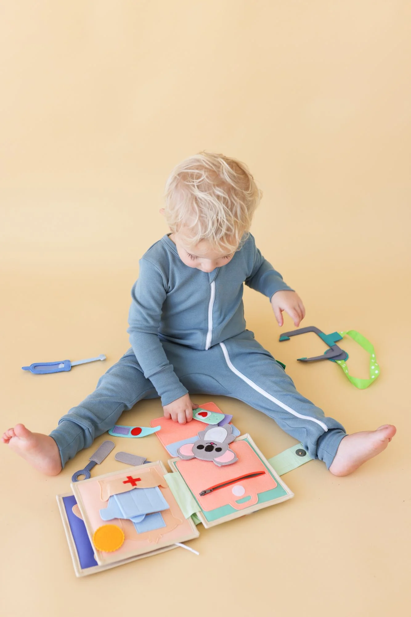 Medic Nano Quiet Book - Image 4